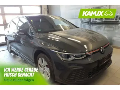 Używany VW Golf VIII GTI 245 KM (180 kW) 2024 Szary Sedan/Limuzyna