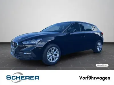 Gebraucht Seat Leon 150 PS (110 kW) 2026 Midnight schwarz metallic (metallic) Limousine