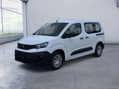 Gebraucht Peugeot Partner Premium 131 PS (96 kW) 2020 Weiß Van / Kleinbus