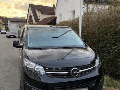 Second-hand Opel Vivaro 160 CP (117 kW) 2022 Negru Monovolum