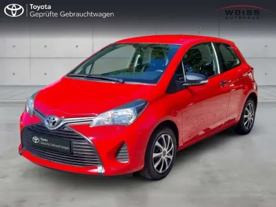 Gebraucht Toyota Yaris Cool 69 PS (50 kW) 2016 Rot Kleinwagen