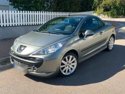 Gebraucht Peugeot 207 CC Sport 150 PS (110 kW) 2007 Grau Cabrio