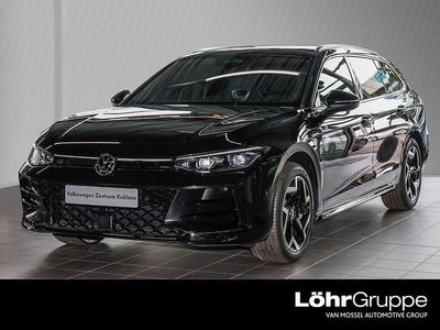 Nouă VW Passat R-line 150 CP (110 kW) 2025 Negru Break