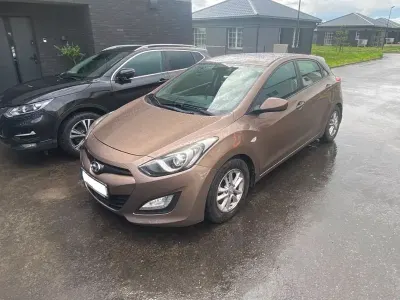 Gebraucht Hyundai i30 Trend 90 PS (66 kW) 2015 Beige Kombi