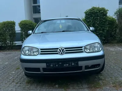 Gebraucht VW Golf IV 75 PS (55 kW) 2001 Silber Kleinwagen