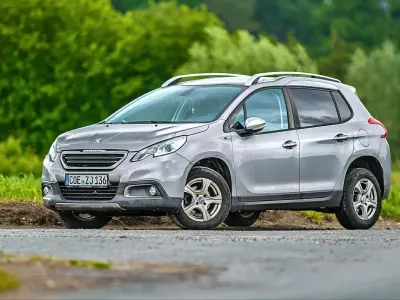 Gebraucht Peugeot 2008 100 PS (73 kW) 2016 Grau SUV