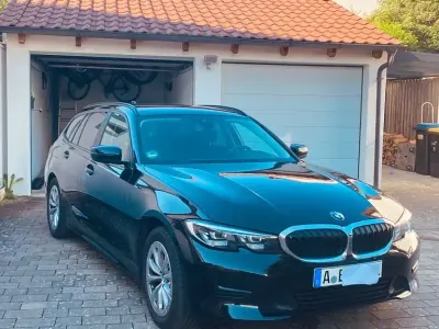Gebraucht BMW 318 Advantage 156 PS (114 kW) 2022 Schwarz Kombi