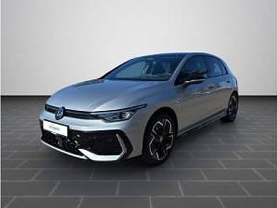 Neu VW Golf VIII R-line 150 PS (110 kW) 2026 Rot (lavarot) Limousine