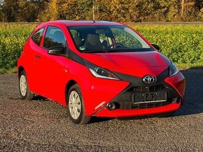 Usata Toyota Aygo Business Edition 69 CV (50 kW) 2018 Rosso Utilitaria