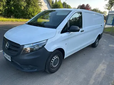 Gebraucht Mercedes Vito 163 PS (119 kW) 2023 Weiß Van