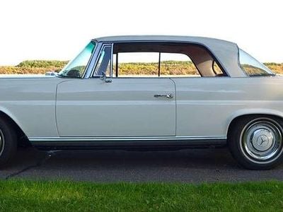 Weiß Gebraucht 1966 Mercedes W111 SE Coupé | 49.500 €