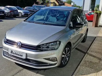 Gebraucht VW Golf Sportsvan IQ Drive 116 PS (85 kW) 2019 Silber Van / Kleinbus