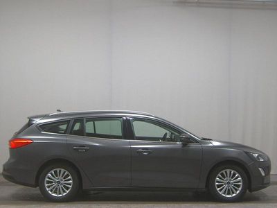 Gebraucht Ford Focus Titanium 125 PS (91 kW) 2021 Grau Limousine