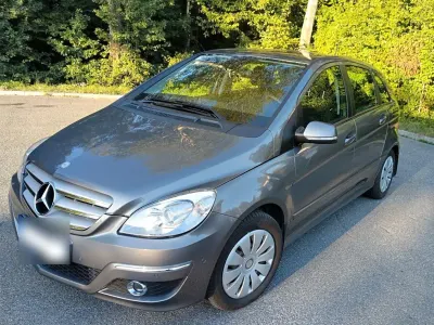 Gebraucht Mercedes B200 136 PS (100 kW) 2009 Grau Van / Kleinbus