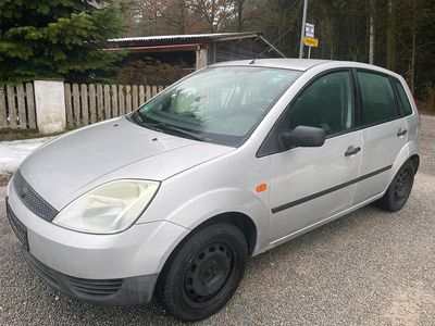 Gebraucht Ford Fiesta 80 PS (58 kW) 2004 Grün Kleinwagen
