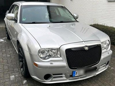 Silber Gebraucht 2009 Chrysler 300C Limousine | 15.500 €