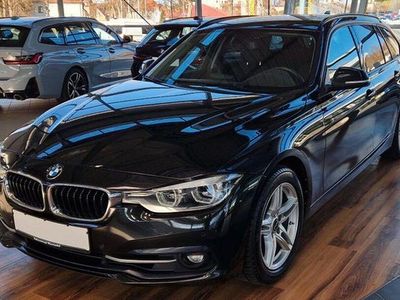 Gebraucht BMW 330 Sport Line 252 PS (185 kW) 2018 Schwarz Kombi