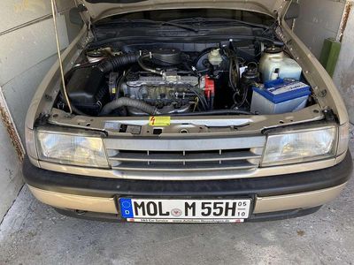 Gebraucht Opel Vectra 90 PS (66 kW) 1991 Kleinwagen