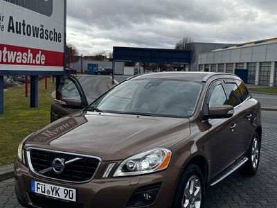 Gebraucht Volvo XC60 Momentum 175 PS (128 kW) 2010 Braun SUV