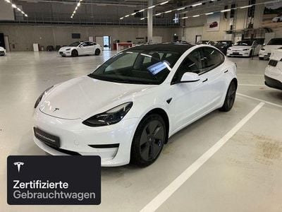 Weiß Gebraucht 2021 Tesla Model 3 RWD Limousine | 25.200 € (Fairer Preis)