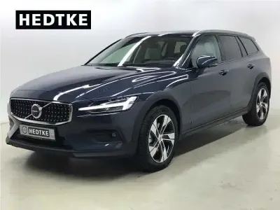 Gebraucht Volvo V60 CC 145 PS (106 kW) 2023 Kombi