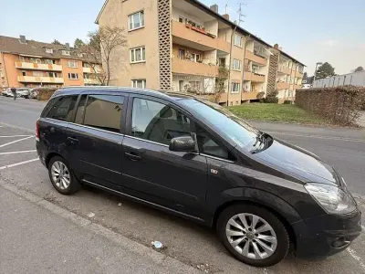 Usata Opel Zafira Family 125 CV (91 kW) 2014 Grigio Monovolume
