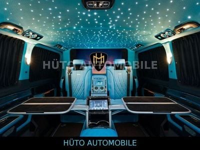 Schwarz Gebraucht 2023 Mercedes V300 Luxury Van / Kleinbus | 199.880 €