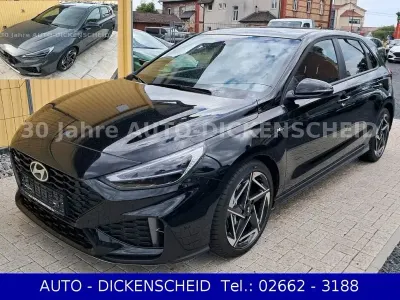 Neu Hyundai i30 N Line 150 PS (110 kW) 2026 A2b abyss black Limousine