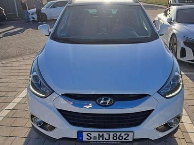 Gebraucht Hyundai Tucson Intro Edition 132 PS (97 kW) 2016 Weiß SUV
