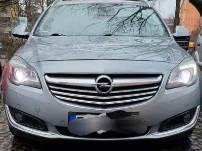 Gebraucht Opel Insignia Business 140 PS (102 kW) 2014 Grau Kombi