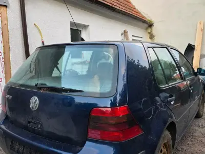 Gebraucht VW Golf IV 75 PS (55 kW) 2001 Blau Kleinwagen