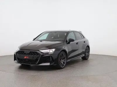 Nuova Audi RS3 Sportback Sport 400 CV (294 kW) 2026 Nero Utilitaria