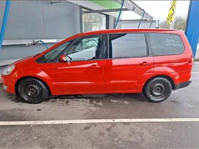 Rot Gebraucht 2009 Ford Galaxy Van / Kleinbus | 2.500 € (Superpreis)