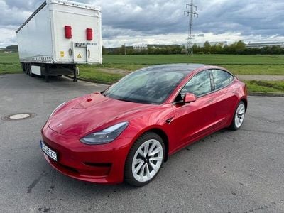 Gebraucht Tesla Model 3 RWD 208 kW (283 PS) 2022 Rot Limousine