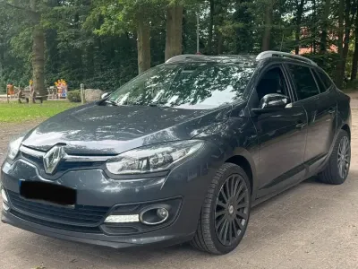 Gebraucht Renault Mégane III 110 PS (80 kW) 2014 Grau Kombi