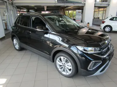 Neu VW T-Cross Life 116 PS (85 kW) 2026 Schwarz SUV