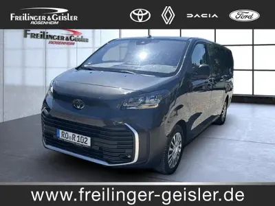 Gebraucht Toyota Proace Verso Comfort 144 PS (105 kW) 2024 Titanium grey metallic Kombi
