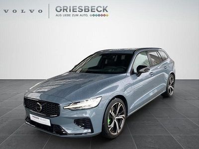 Gebraucht Volvo V60 Plus 455 PS (334 kW) 2022 Thunder grey / metallic Kombi