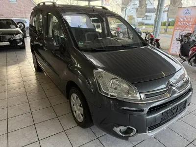 Gebraucht Citroën e-Berlingo SELECTION 98 PS (72 kW) 2014 Grau Limousine