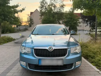 Gebraucht Skoda Superb 160 PS (117 kW) 2009 Weiß Limousine