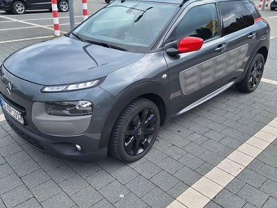 Gebraucht Citroën C4 Cactus 99 PS (72 kW) 2015 Grau Kleinwagen