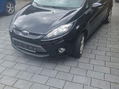 Second-hand Ford Fiesta Trend 60 CP (44 kW) 2012 Negru Hatchback