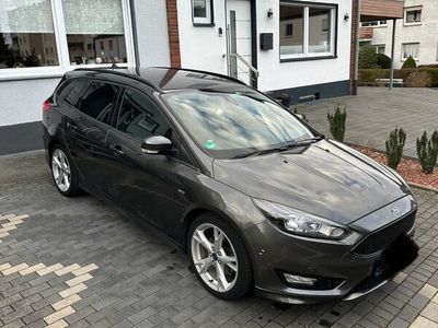 gebraucht Ford Focus 1,5 EcoBoost 134kW ST-Line Turnier ST-Line