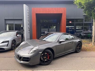 Porsche 911 Carrera 4 GTS