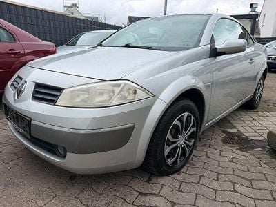 Gebraucht Renault Mégane Cabriolet Dynamique 113 PS (83 kW) 2006 Silber Cabrio