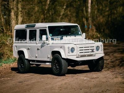 Gebraucht Land Rover Defender 122 PS (89 kW) 2008 Weiß Kombi