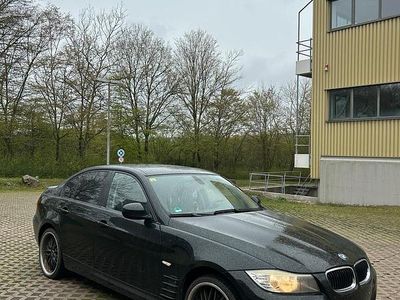Usata BMW 318 130 CV (95 kW) 2009 Nero Berlina