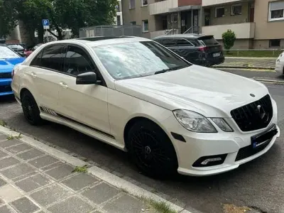 Używany Mercedes E350 272 KM (200 kW) 2011 Biały Sedan/Limuzyna