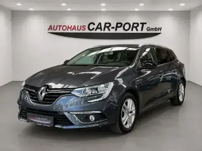 Gebraucht Renault Mégane IV LIMITED 140 PS (102 kW) 2020 Schwarz Limousine