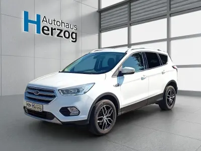 Gebraucht Ford Kuga Cool & Connect 150 PS (110 kW) 2017 Frostweiß SUV